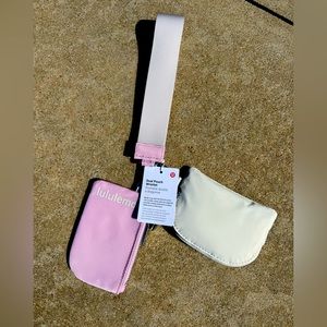 NWT Lululemon Dual-Pouch Wristlet